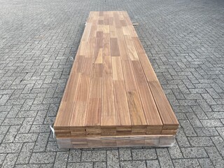 Ca. 42x Guyana Teak Vlonderplanken Geschaafd Gevingerlast, 21x120mm, l